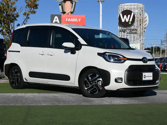 新着情報“シエンタハイブリッドZ”2023年式ホワイトパールクリスタルシャイン入荷しました！