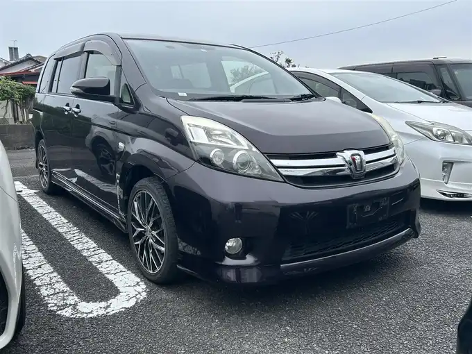 新着情報“アイシスプラタナ Vセレクション”2014年式ボルドーマイカメタリック入荷しました！