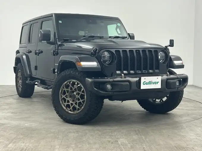 新着情報“ジープ・ラングラーアンリミテッドサハラ”2019年式黒入荷しました！