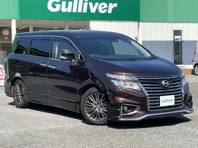 新着情報“エルグランド250ハイウェイスターS アーバンクロム”2020年式インペリアルアンバーP入荷しました！