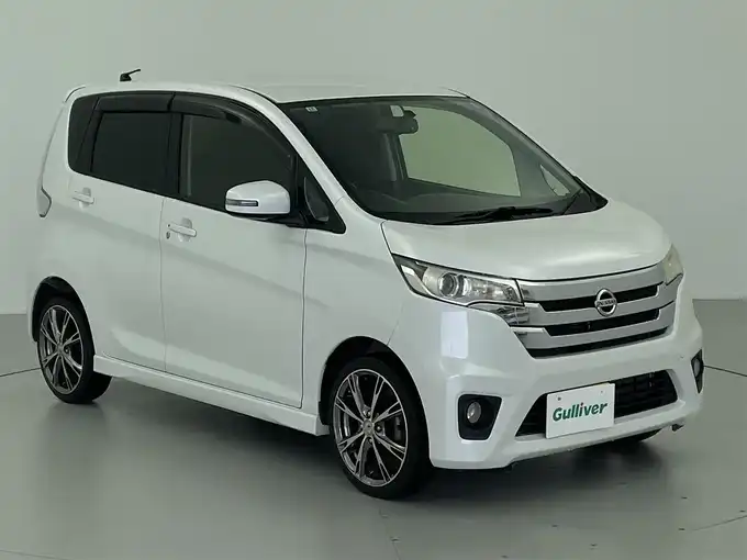 新着情報“デイズハイウェイスター X”2013年式ホワイトパール入荷しました！