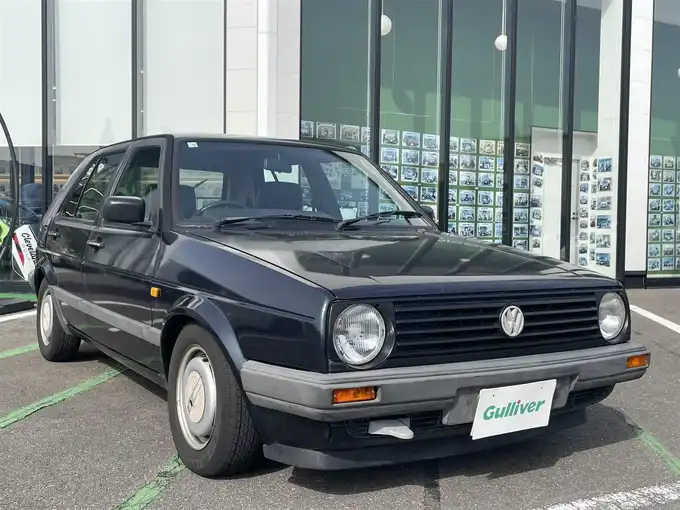 新着情報“ゴルフCLディーゼル”1990年式ロイヤルブルー入荷しました！