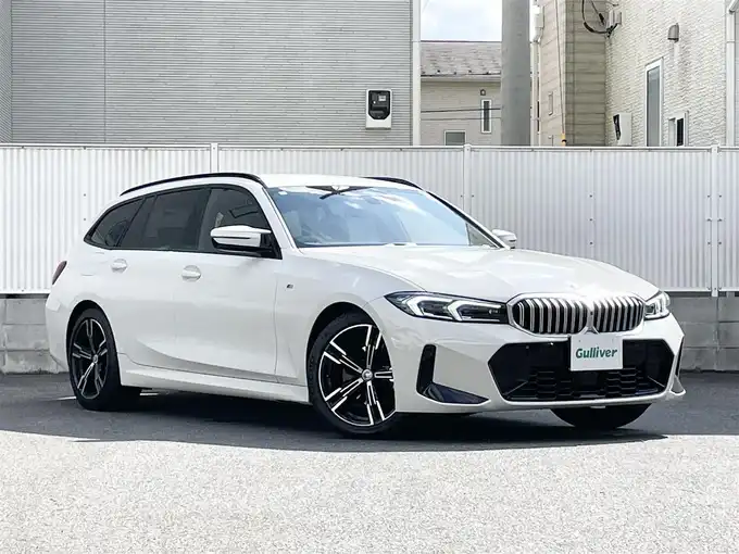 新着情報“３シリーズ320iツーリング Mスポーツ”2023年式アルピンホワイトⅢ入荷しました！