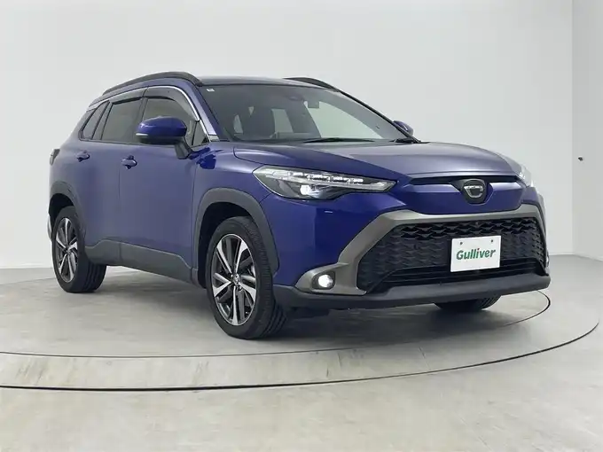 新着情報“カローラクロスZ”2022年式ダークブルーマイカM入荷しました！