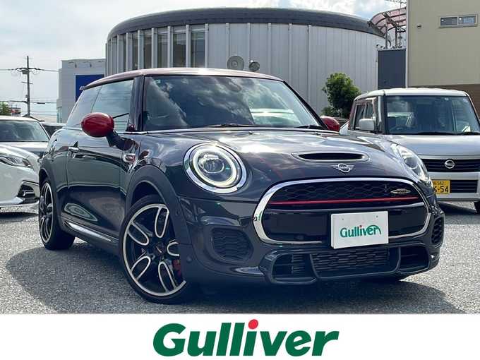 新着情報“ＭＩＮＩジョンクーパーワークス”2019年式サンダーグレー入荷しました！