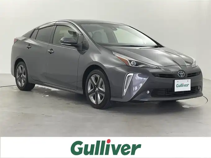 新着情報“プリウスSセーフティプラスⅡ”2020年式グレーメタリック入荷しました！