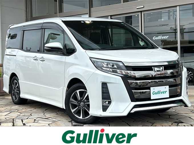 新着情報“ノアSi ダブルバイビー”2018年式ホワイトパールクリスタルシャイン入荷しました！