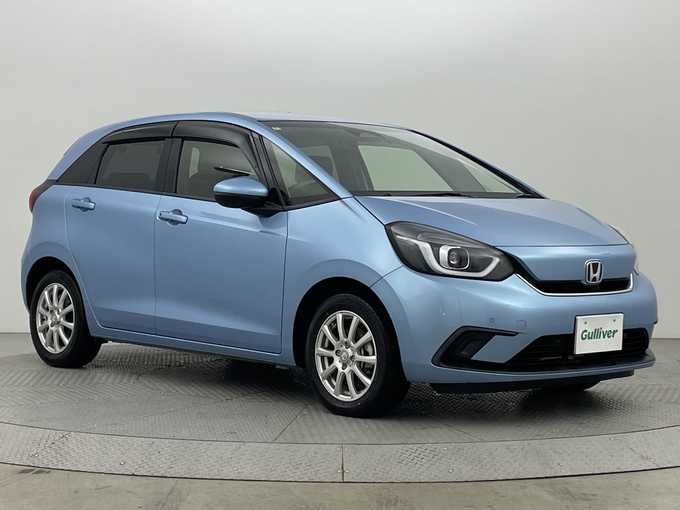 新着情報“フィットe:HEVホーム”2020年式ライトブルー入荷しました！