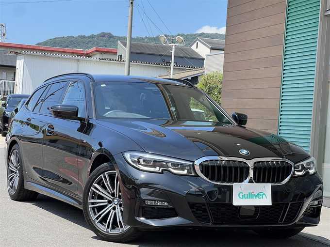 新着情報“３シリーズ320iツーリング Mスポーツ”2020年式サファイアブラックP入荷しました！