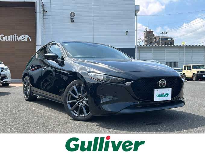 新着情報“ＭＡＺＤＡ３ファストバック20Sバーガンディ セレクション”2019年式ジェットブラックマイカ入荷しました！