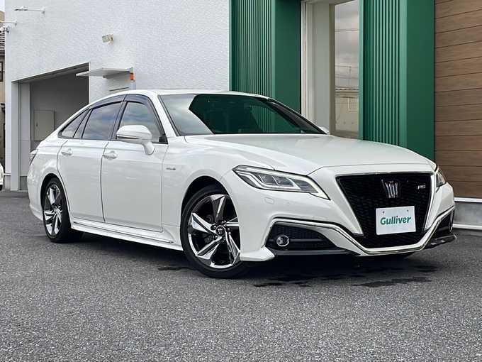 新着情報“クラウンハイブリッドRSアドバンス”2019年式ホワイトパールクリスタルシャイン入荷しました！