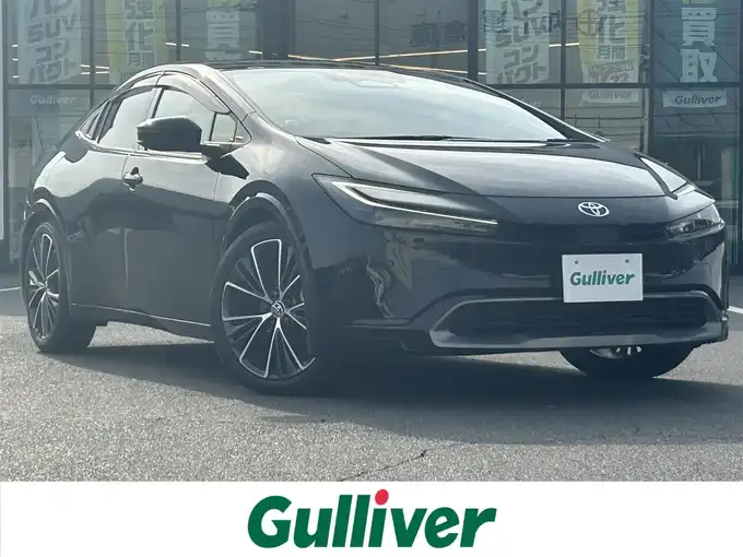 新着情報“プリウスZ”2023年式黒入荷しました！