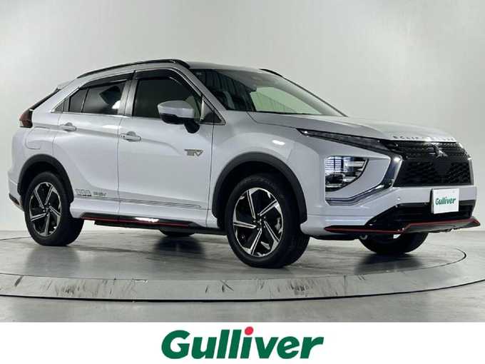 新着情報“エクリプスクロスＰＨＥＶP”2021年式ホワイトダイヤモンド入荷しました！