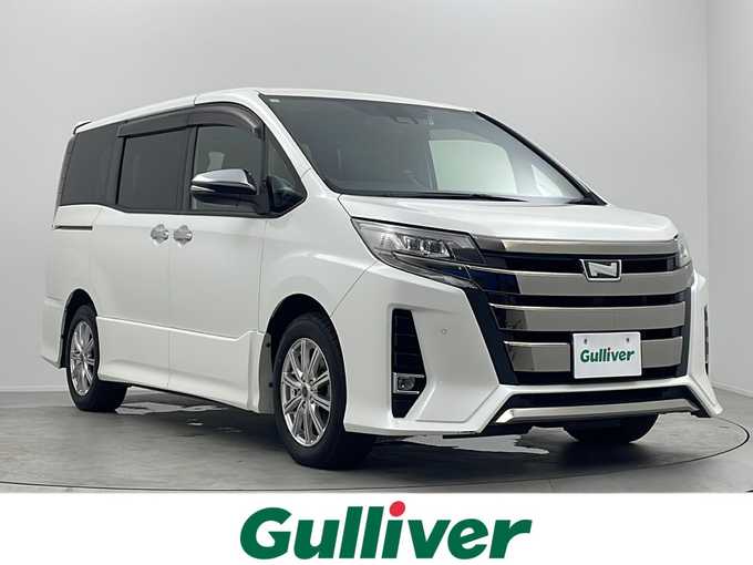 新着情報“ノアSi ダブルバイビーⅢ”2021年式ホワイトパールクリスタルシャイン入荷しました！