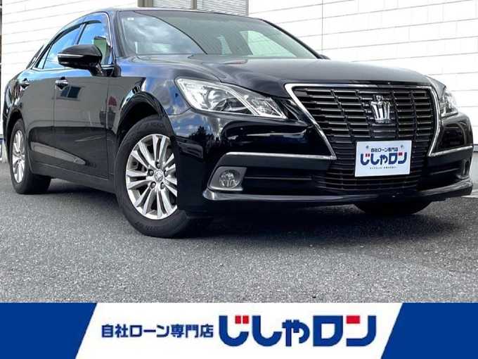 新着情報“クラウンロイヤルサルーン”2014年式ブラック入荷しました！