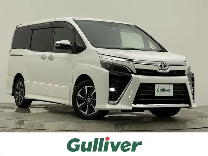 新着情報“ヴォクシーZS 煌Ⅲ”2021年式ホワイトパールクリスタルシャイン入荷しました！