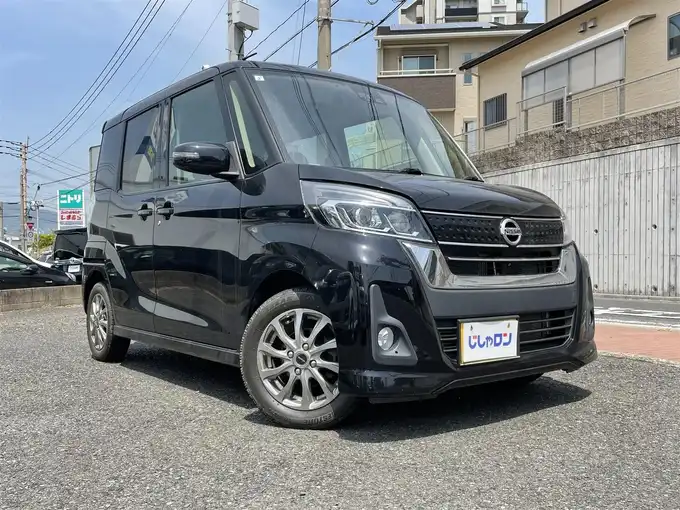 新着情報“デイズルークスハイウェイスター Xターボ”2017年式ブラック入荷しました！