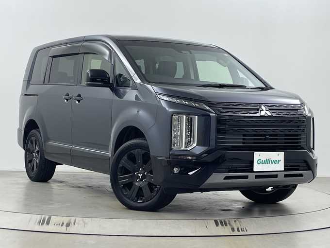 新着情報“デリカＤ：５シャモニー（電動サイドステップ装着車）”2024年式グラファイトグレーメタリック/ブラックマイカ入荷しました！