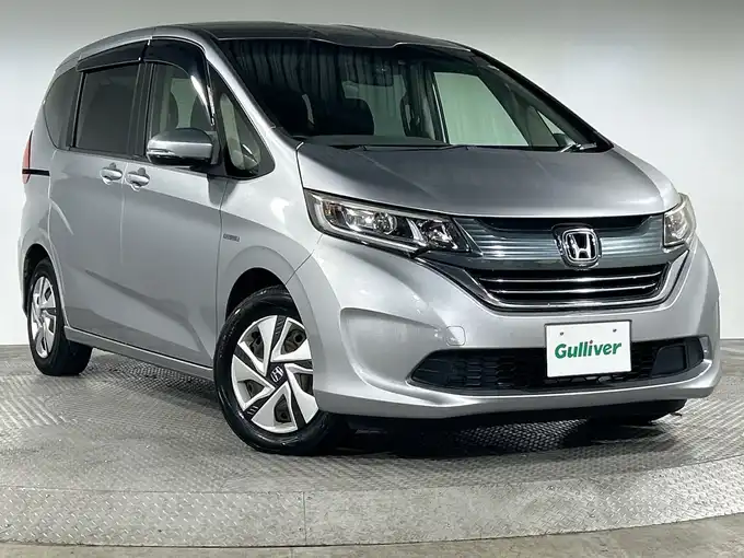 新着情報“フリードハイブリッドハイブリッド・Gホンダセンシング”2017年式ルナシルバーM入荷しました！