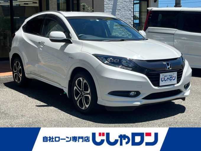 新着情報“ヴェゼルハイブリッドZ”2014年式ホワイトオーキッドパール入荷しました！