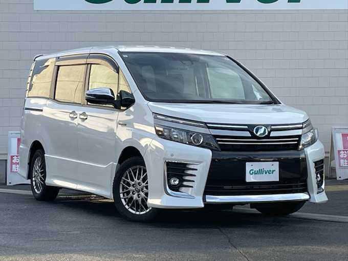 新着情報“ヴォクシーハイブリッドZS 煌Ⅱ”2017年式ホワイトパールクリスタルシャイン入荷しました！