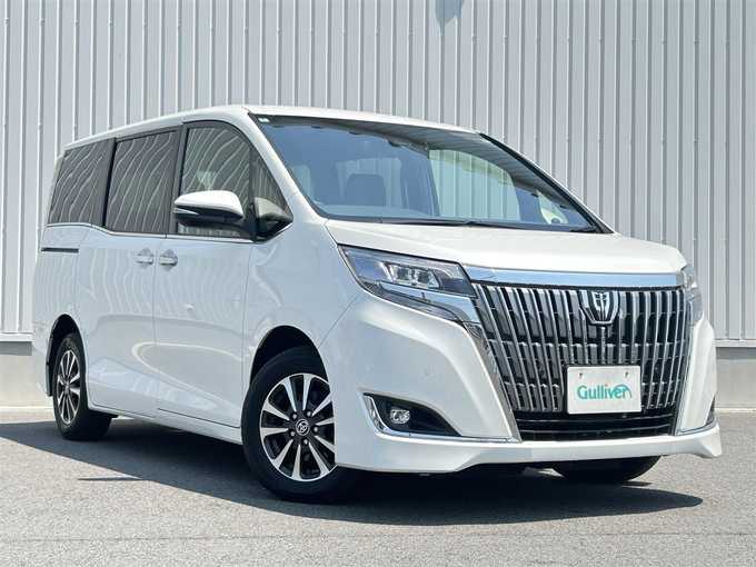 新着情報“エスクァイアGi”2020年式ホワイトパールクリスタルシャイン入荷しました！