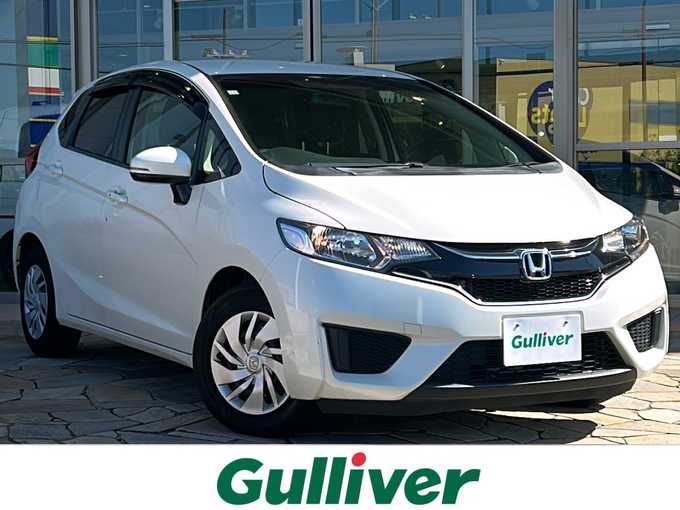 新着情報“フィット13G・Fパッケージ”2015年式プレミアムホワイトパールⅡ入荷しました！