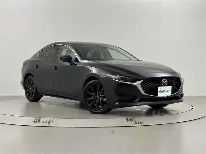 新着情報“ＭＡＺＤＡ３ファストバック15Sツーリング”2021年式ソウルレッドクリスタルM入荷しました！