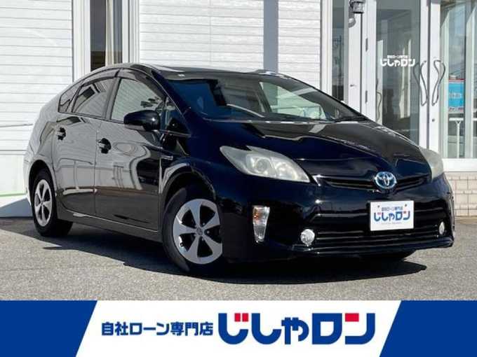 新着情報“プリウスS”2013年式ブラック入荷しました！