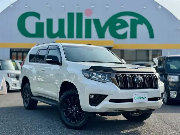 新着情報“ランドクルーザープラドTX Lパッケージ・ブラックエディション”2021年式ホワイトパールクリスタルシャイン入荷しました！