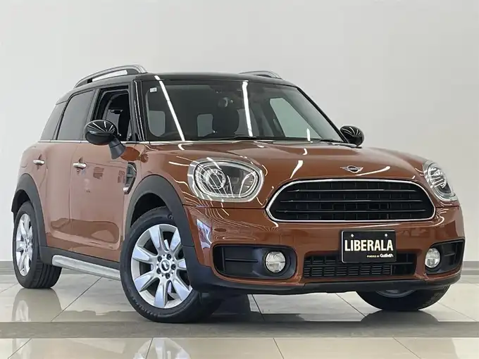 新着情報“ＭＩＮＩクーパーD クロスオーバー”2018年式シルバー入荷しました！