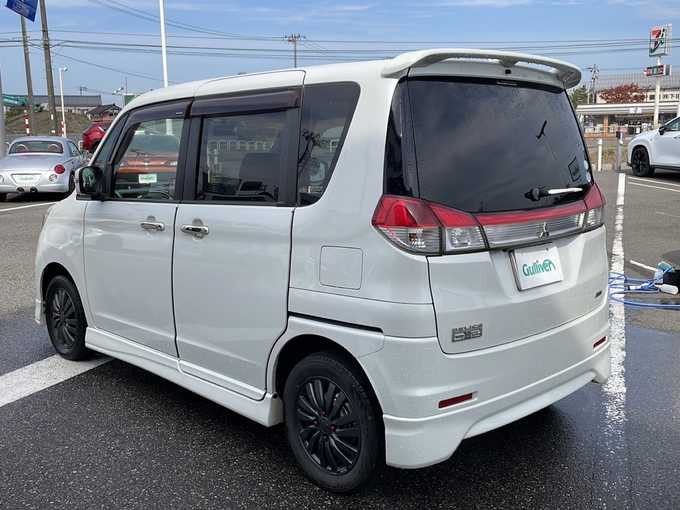 車両画像03