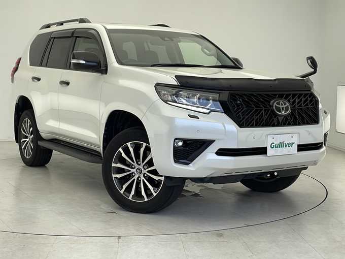 新着情報“ランドクルーザープラドTX Lパッケージ”2019年式ホワイトパールクリスタルシャイン入荷しました！