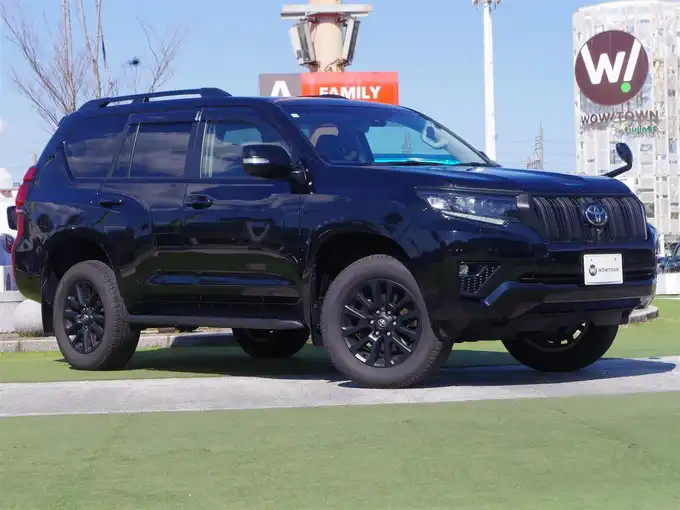 新着情報“ランドクルーザープラドTX Lパッケージ マットブラックエディション”2023年式アティチュードブラックマイカ入荷しました！