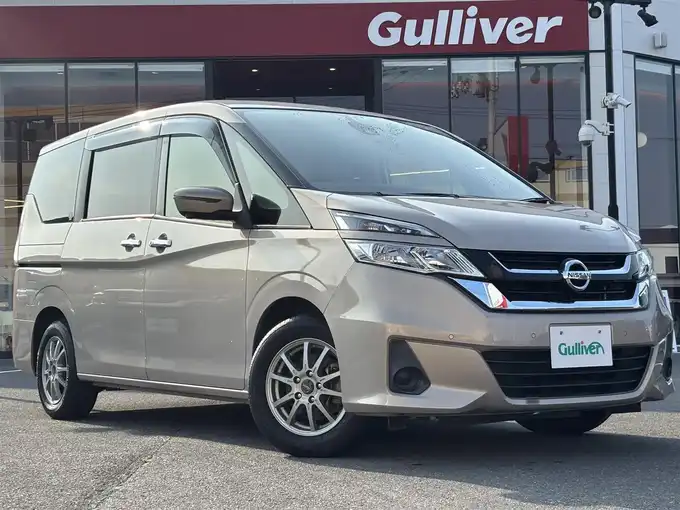 新着情報“セレナS”2016年式カシミヤグレージュ入荷しました！