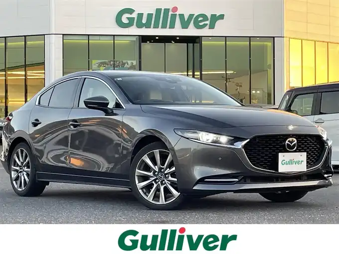 新着情報“ＭＡＺＤＡ３セダンX Lパッケージ”2019年式マシーングレープレミアムM入荷しました！