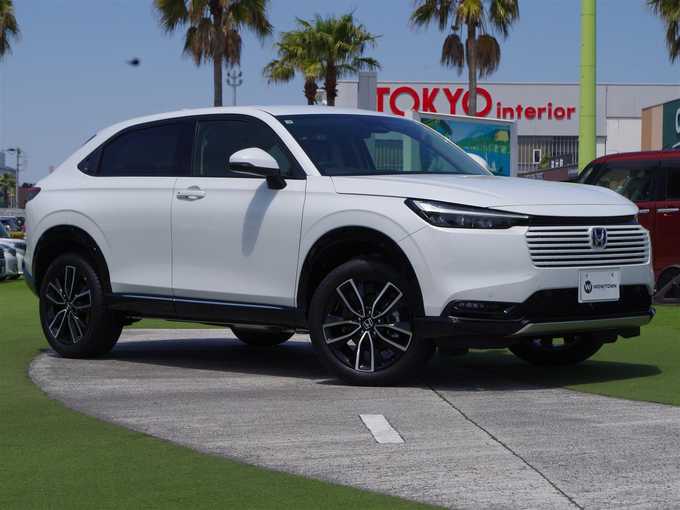 新着情報“ヴェゼルe:HEV Z”2025年式プラチナホワイトパール入荷しました！