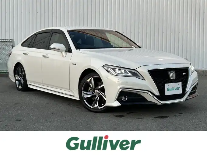 新着情報“クラウンハイブリッドRS”2019年式ホワイトパールクリスタルシャイン入荷しました！