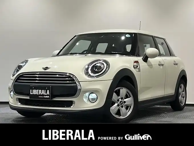 新着情報“ＭＩＮＩヴィクトリア”2019年式白入荷しました！