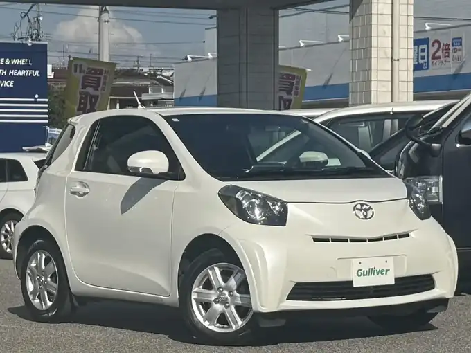 新着情報“ｉＱ100G”2012年式ホワイトパールクリスタルシャイン入荷しました！