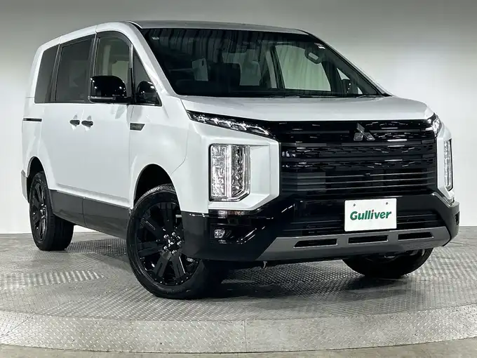 新着情報“デリカＤ：５シャモニー（電動サイドステップ非装着車）”2025年式白Ⅱ入荷しました！