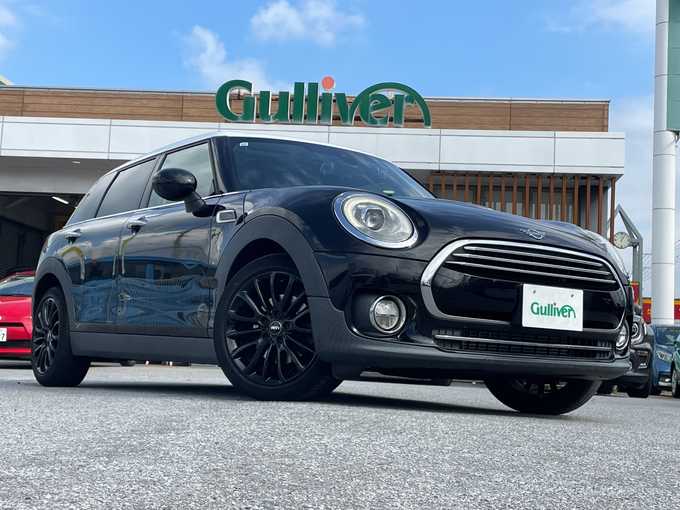 新着情報“ＭＩＮＩクーパーD クラブマン”2019年式黒Ⅱ入荷しました！