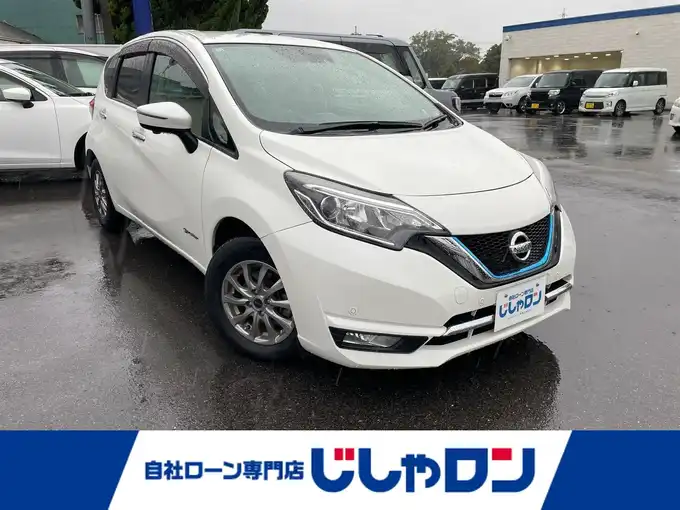 新着情報“ノートe－パワー メダリスト”2016年式パール入荷しました！