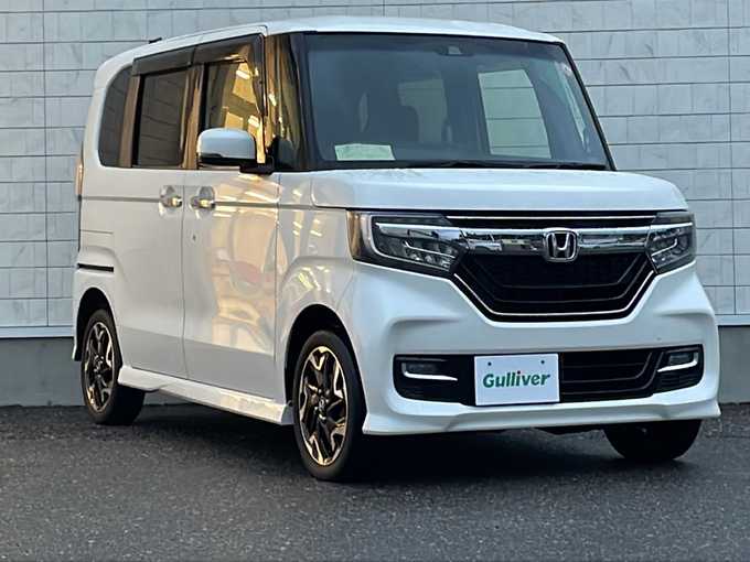 新着情報“Ｎ－ＢＯＸカスタムG・EXターボホンダセンシング”2018年式プレミアムホワイトパールⅡ入荷しました！