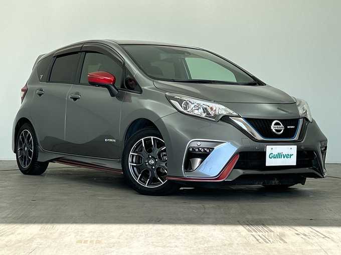 新着情報“ノートe－パワーニスモ”2017年式ダークメタルグレー入荷しました！