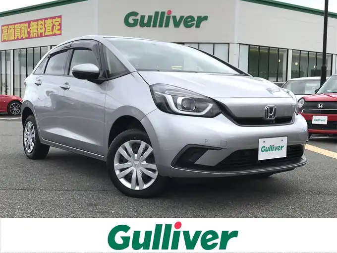 新着情報“フィットe:HEVベーシック”2020年式ルナシルバーM入荷しました！