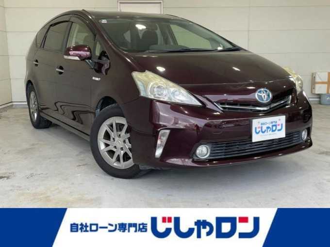 新着情報“プリウスαS チューン ブラック”2014年式ブラキッシュレッドマイカ入荷しました！