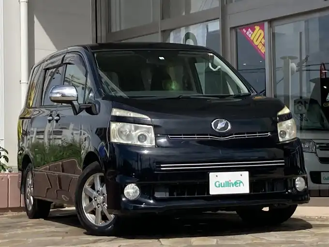新着情報“ヴォクシーZS 煌Ⅱ”2010年式ブラック入荷しました！