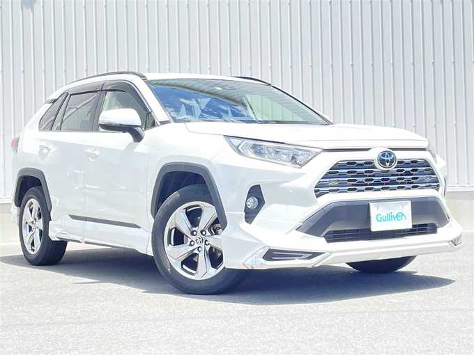 新着情報“ＲＡＶ４G”2019年式ホワイトパールクリスタルシャイン入荷しました！