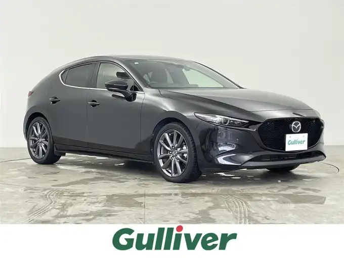 新着情報“ＭＡＺＤＡ３ファストバック20Sバーガンディ セレクション”2019年式ジェットブラックマイカ入荷しました！